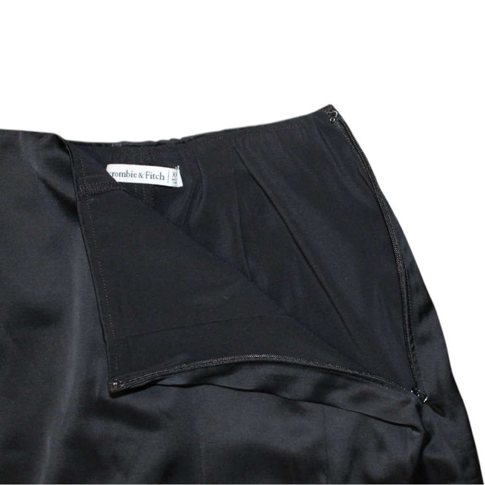 Abercrombie & Fitch Black Mini Skort‎ - Picture 5 of 6
